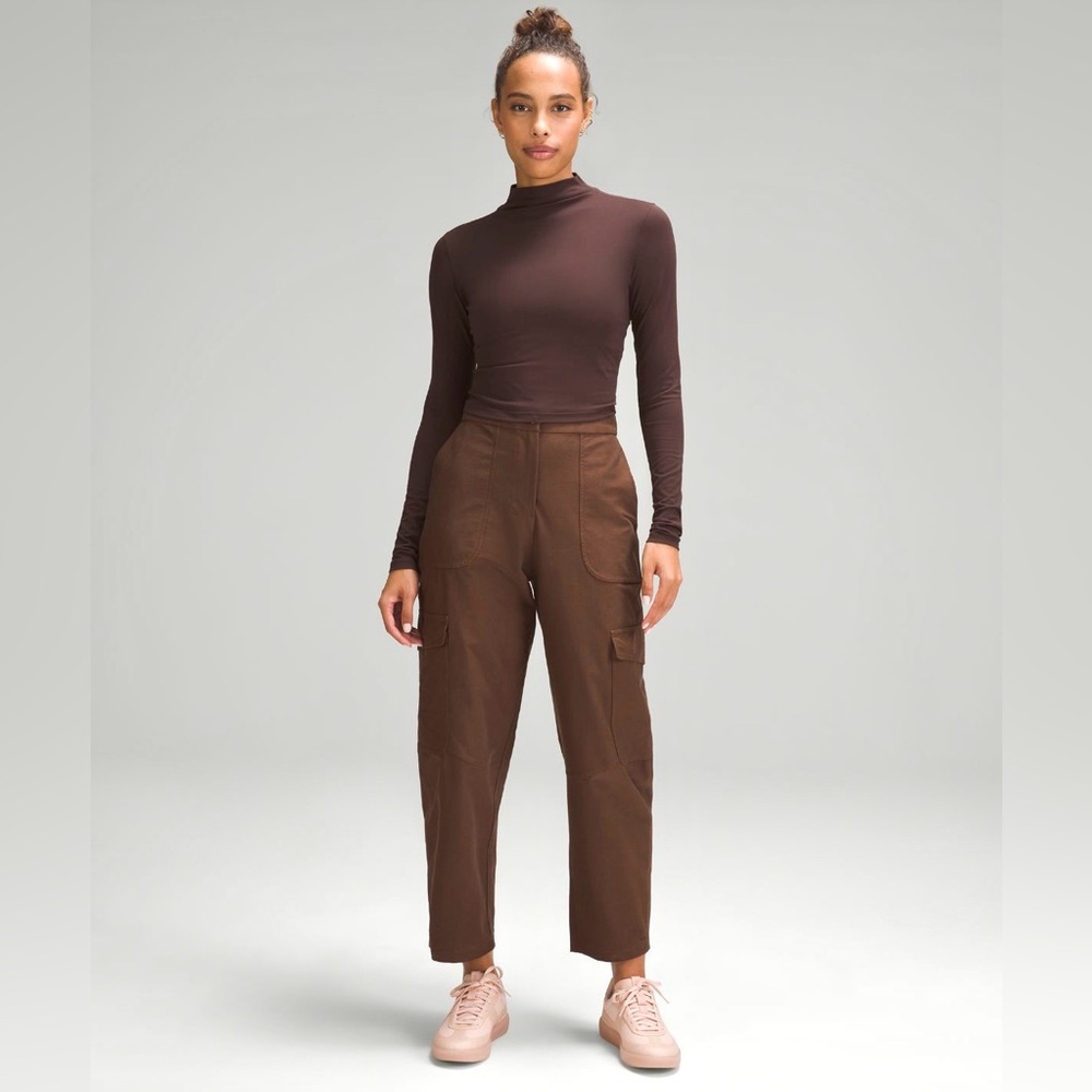 NWT lululemon Light Utilitech Cargo Pocket High rise Pant